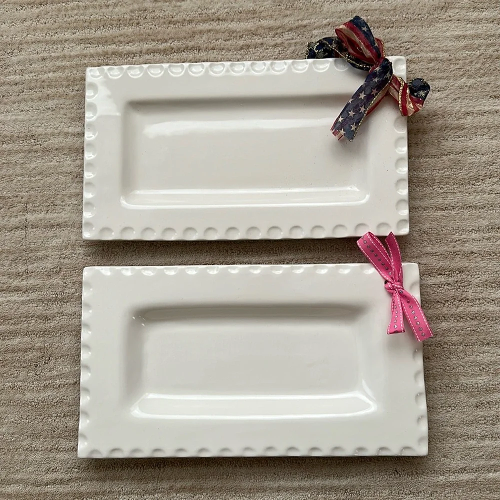 Southern Living Dress Me Up Ribbon Rectangular Platter 13.5 x 7.5 White Scallop